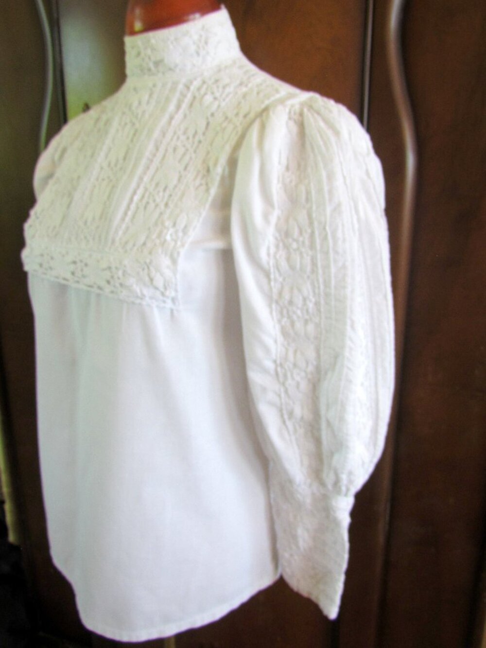 LAURA ASHLEY VICTORIAN BLOUSE, S, VINTAGE COTTON LACE, GIBSON GIRL PUFFED SLEEVE - Picture 7 of 9